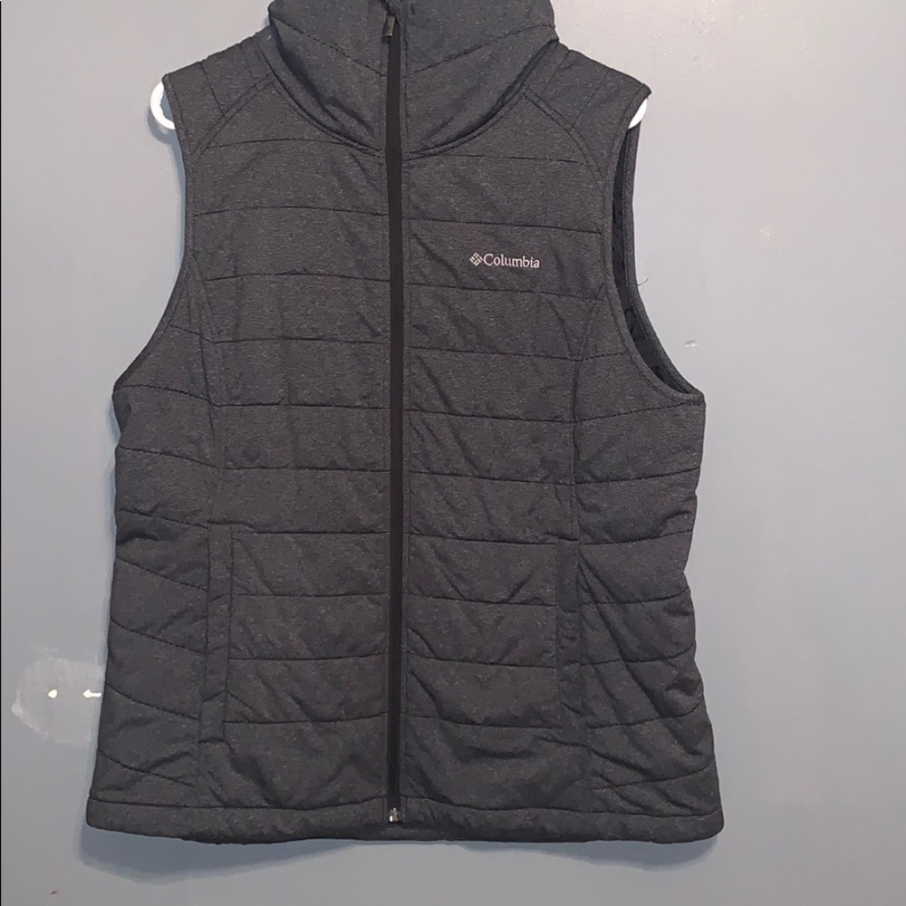 columbia zip up vest